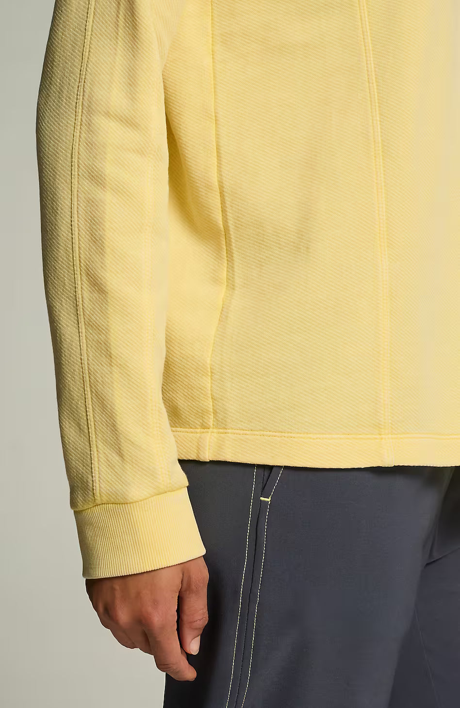Fit Garment-Dyed Pullover