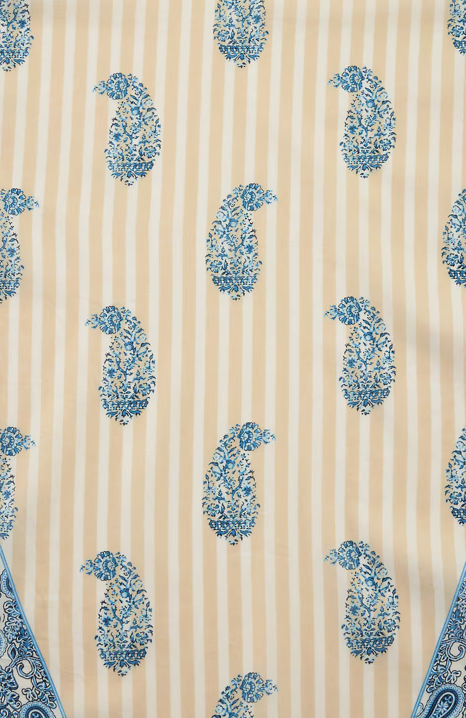 Delicate Diamond Scarf