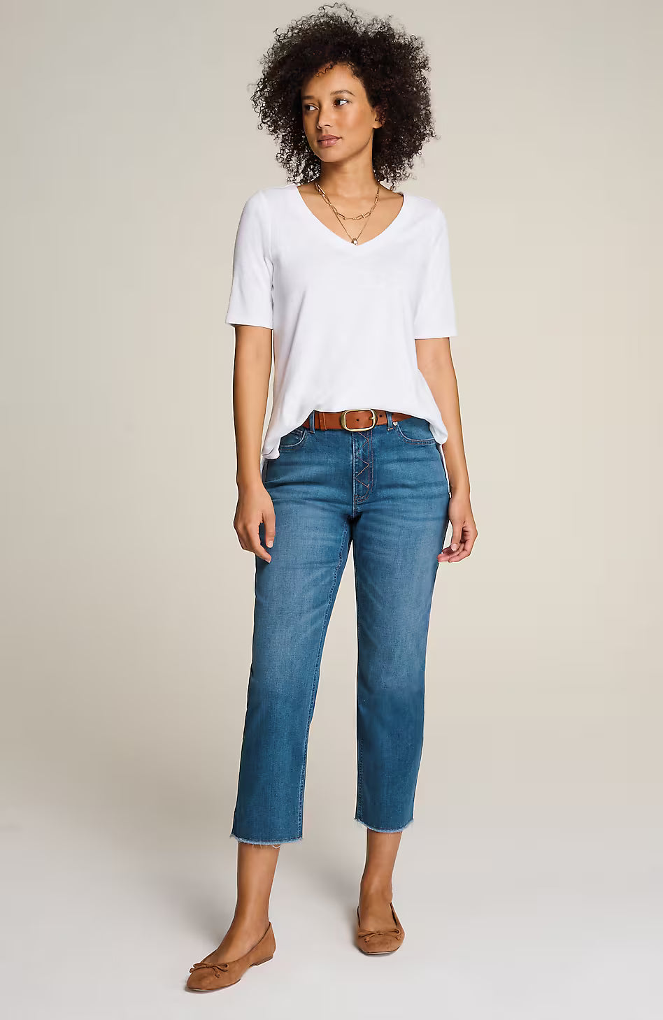 Curvy-Fit Fringe-Hem Crops