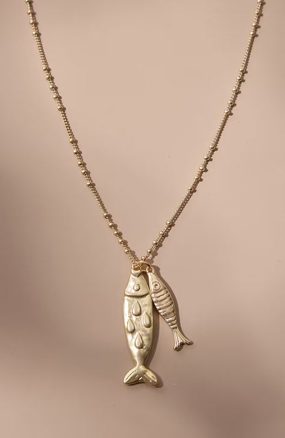 By-The-Sea Fish Pendant Necklace