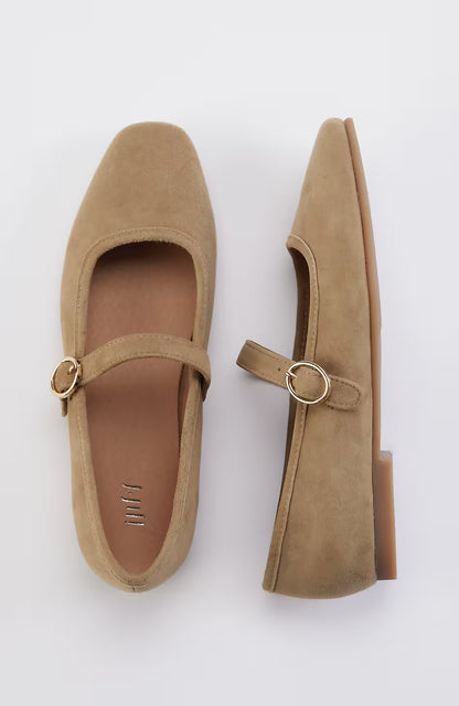 Vivian Square-Toe Flats