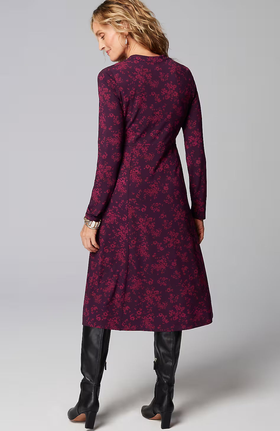 Wearever Princess-Seamed V-Neck Dress