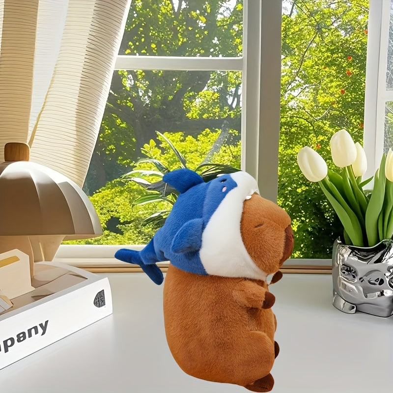 Adorable Coussin Peluche Capybara Requin - Poupée Sirène Douce et Mignonne avec Chapeau de Requin Bleu, Corps Marron & Oreilles Blanches, Cadeau Parfait pour Couples ou Anniversaires, Décoration de Canapé & Pièce, Accessoires Sirène, Design Fantaisiste