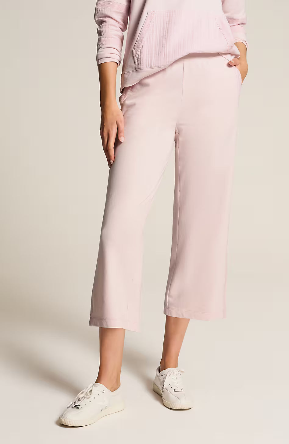Fit Garment-Dyed Embroidered Wide-Leg Crops