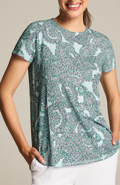 Fit Progress Shirttail Tee