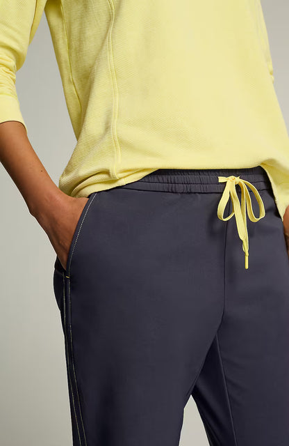 Fit Contrast-Stitched Slim-Leg Pants